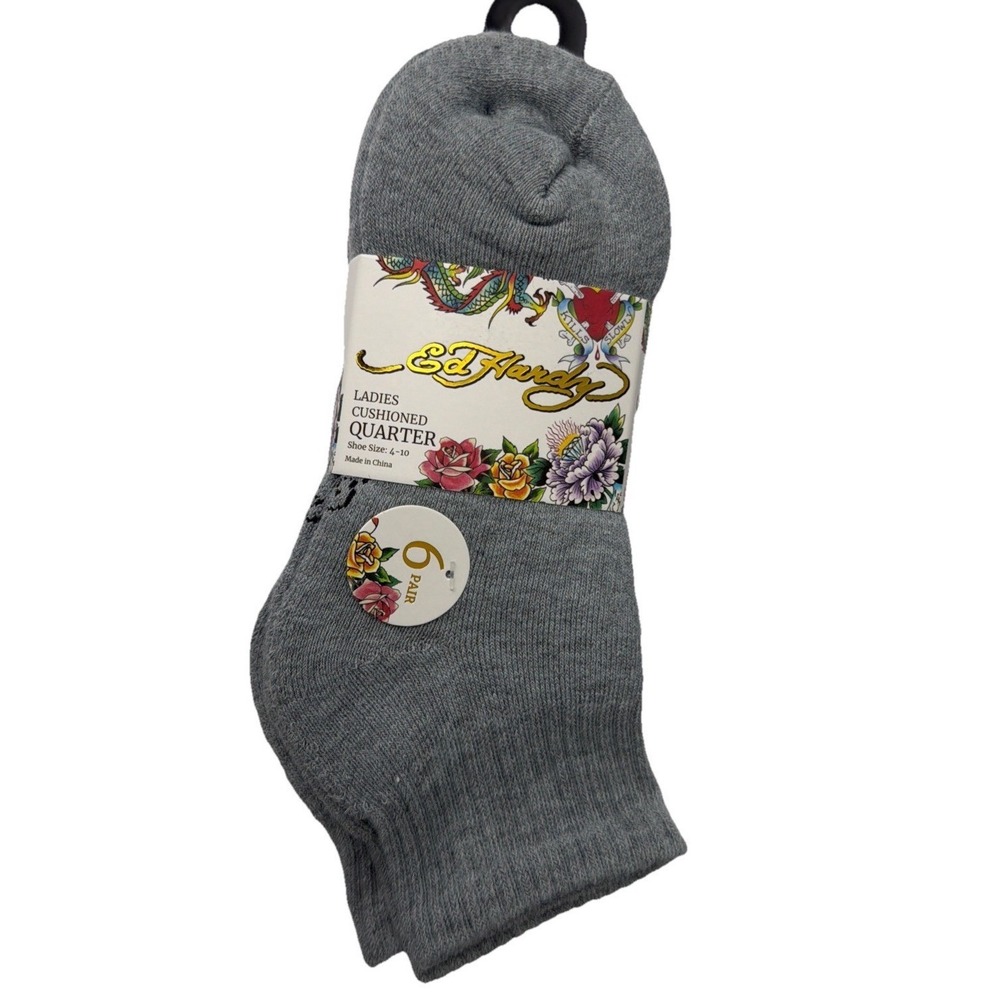 Ed Hardy Women's 6 Pairs 2 gray/2 white/2 black Fashion Quarter Socks  Size 4-10